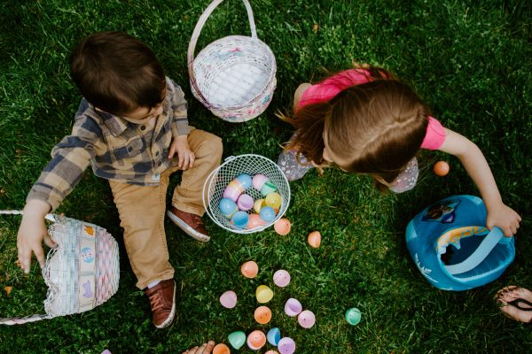 Colourful, more colourful, Easter with children