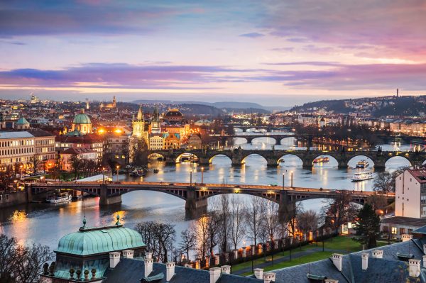 Adventzeit in Bratislava und Prag